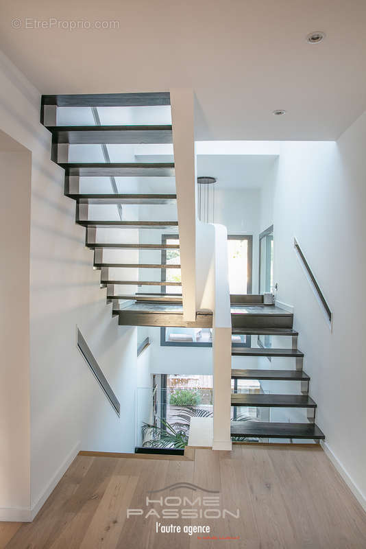 Maison à SAINT-GEORGES-DE-DIDONNE