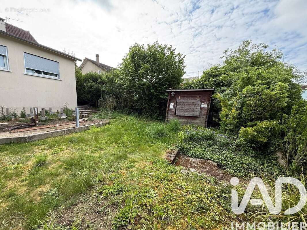 Photo 2 - Terrain à SARCELLES