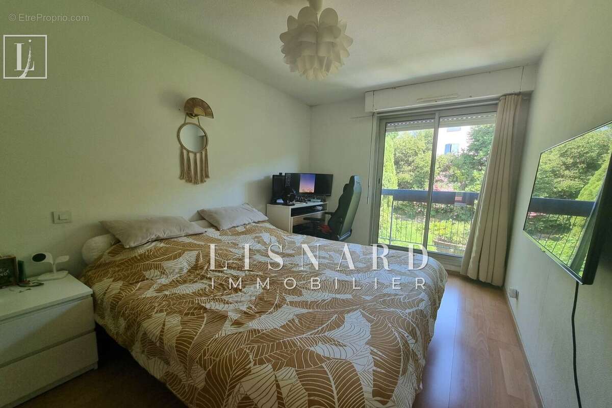 Appartement à VALLAURIS