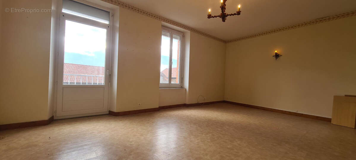 Appartement à SAINT-AGREVE