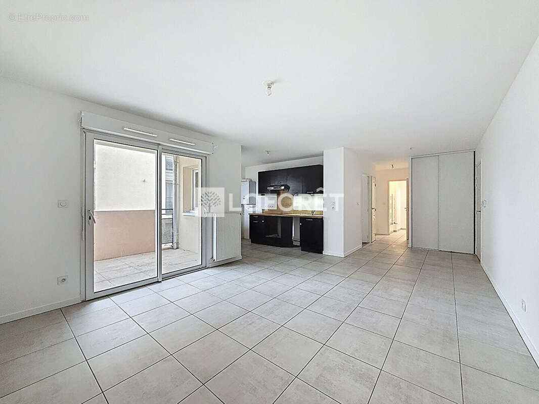 Appartement à vendre Meyzieu 3 pièce(s) 63 m2 - photo 2