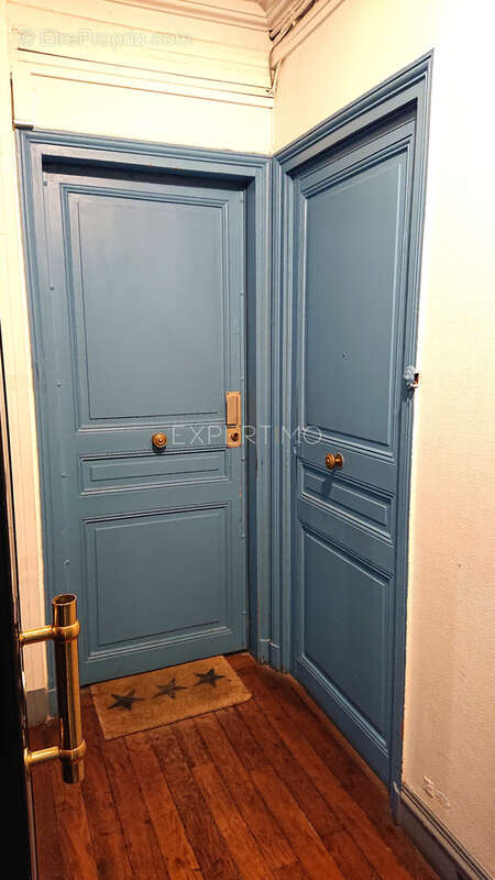 Appartement à PARIS-14E