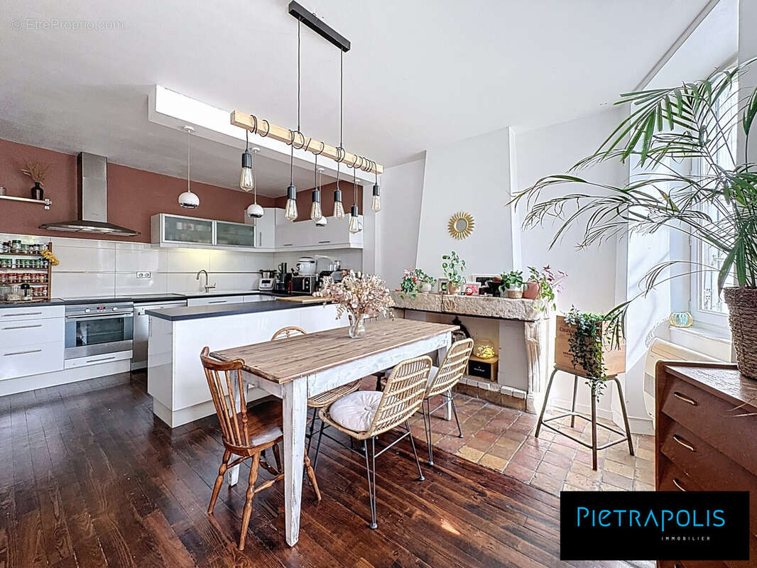 Appartement à SATHONAY-CAMP