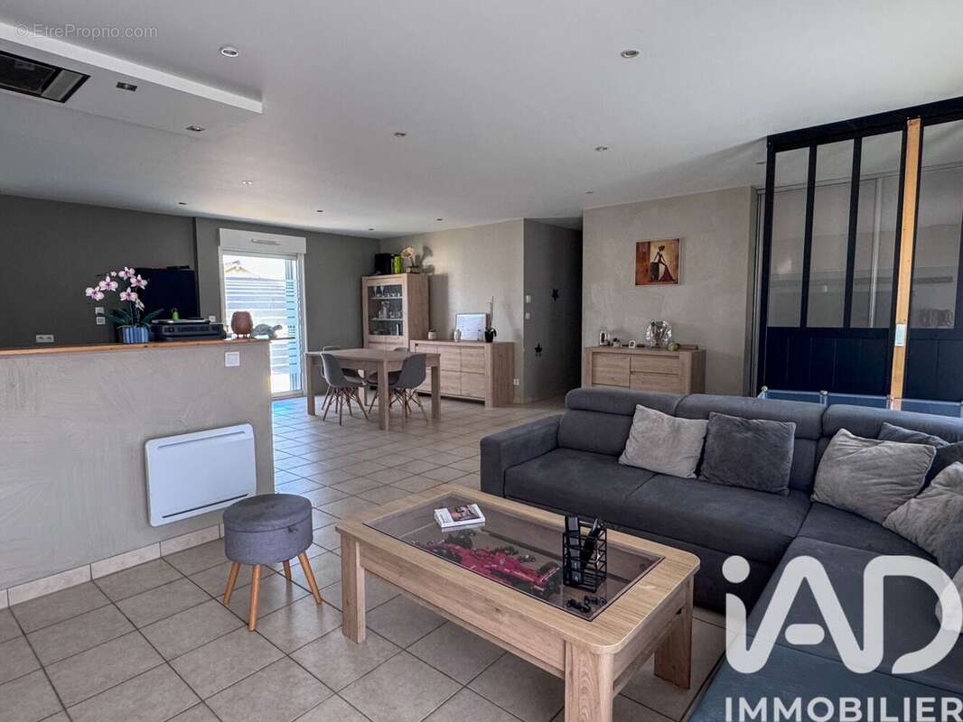 Photo 2 - Maison à SAINT-ANDRE-DE-CUBZAC