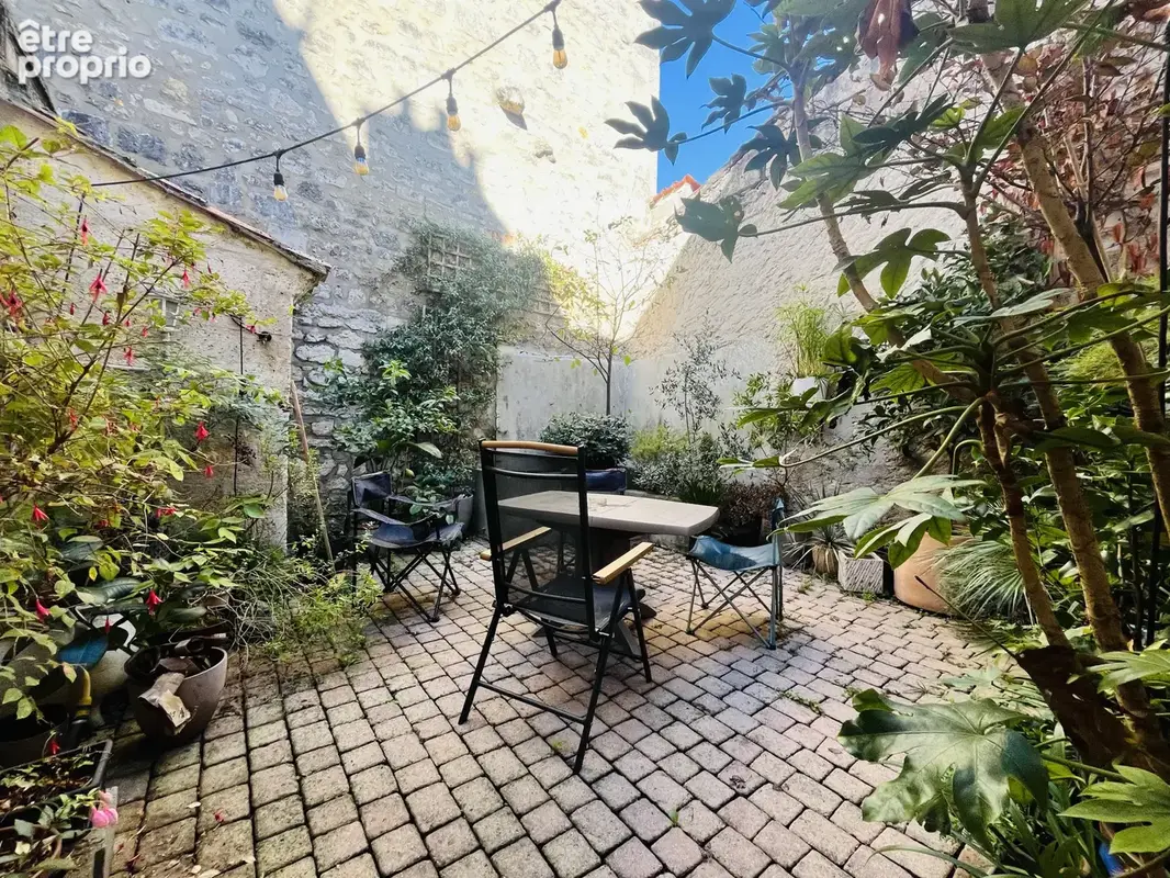 Charmante maison de ville 73m2 à Angoulême avec cour. - photo 5