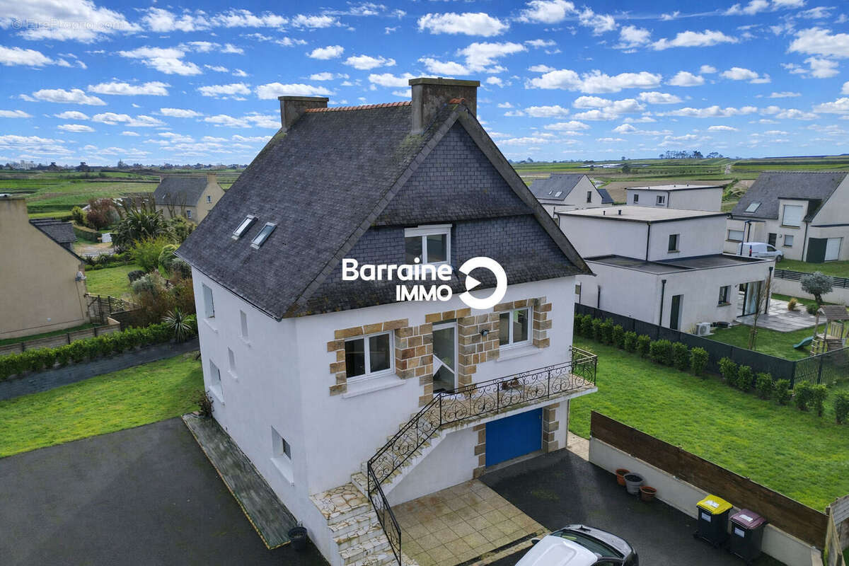 Maison à SANTEC