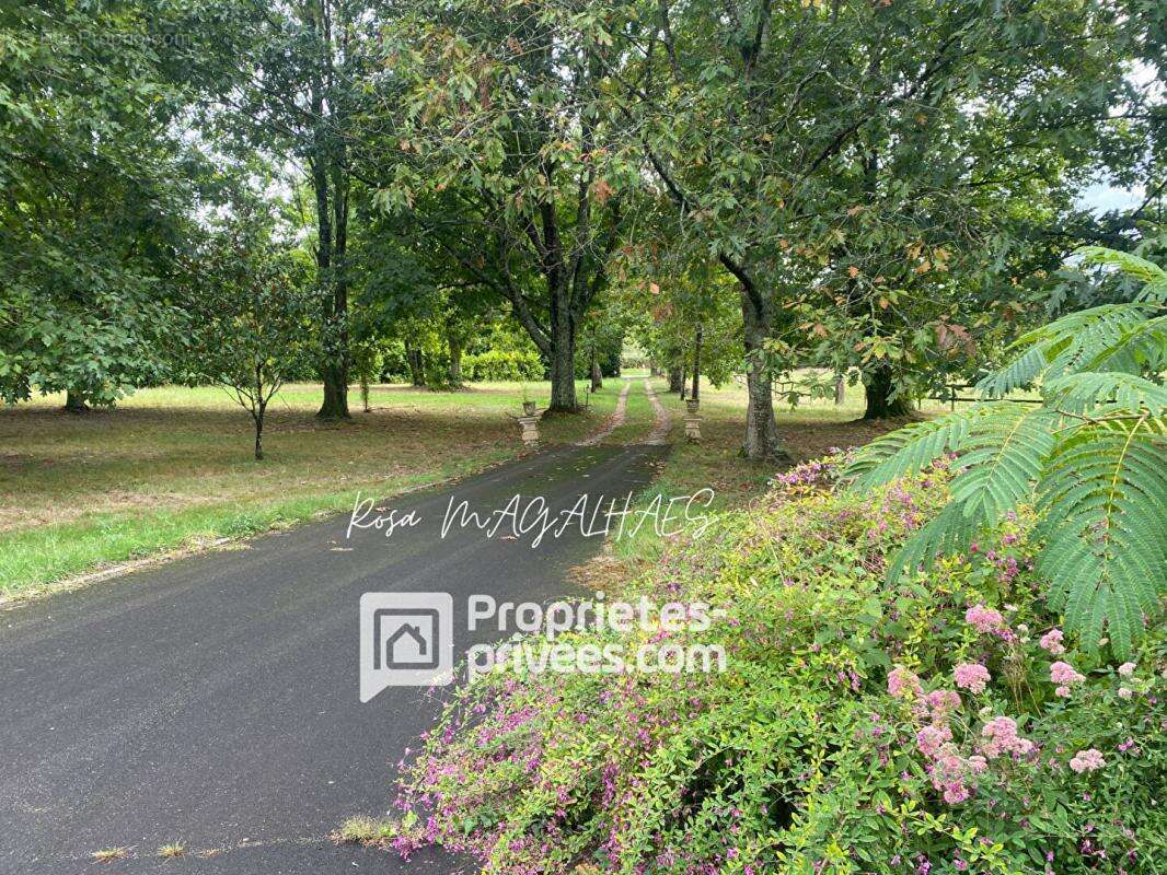Maison à GRENADE-SUR-L&#039;ADOUR