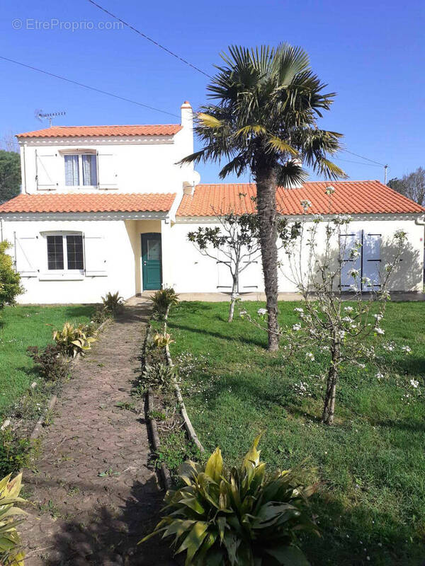 Maison à TALMONT-SAINT-HILAIRE