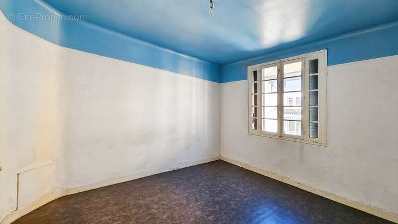Immeuble à rénover avec local commercial + 2 T5 à vendre TARBES (65) - photo 12