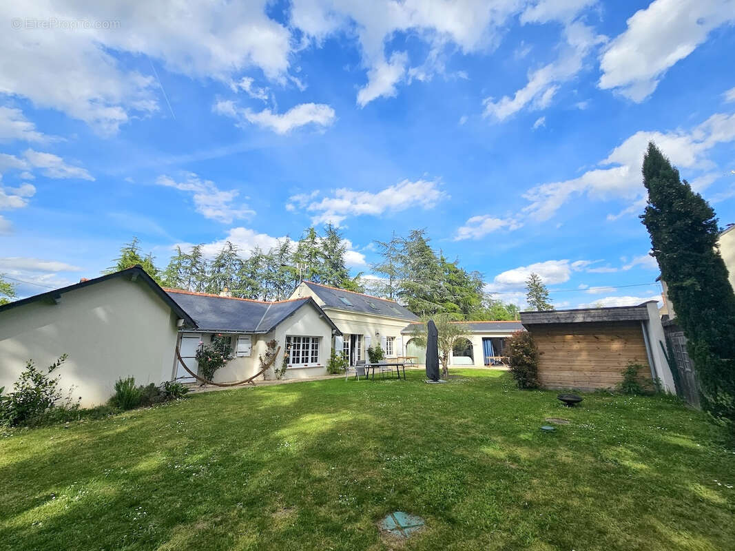 Maison à VARENNES-SUR-LOIRE