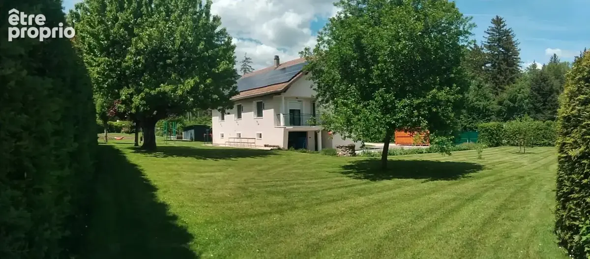 Maison 153.42m² T5 sur 2300m² Terrain clos + garage et annexes - photo 9