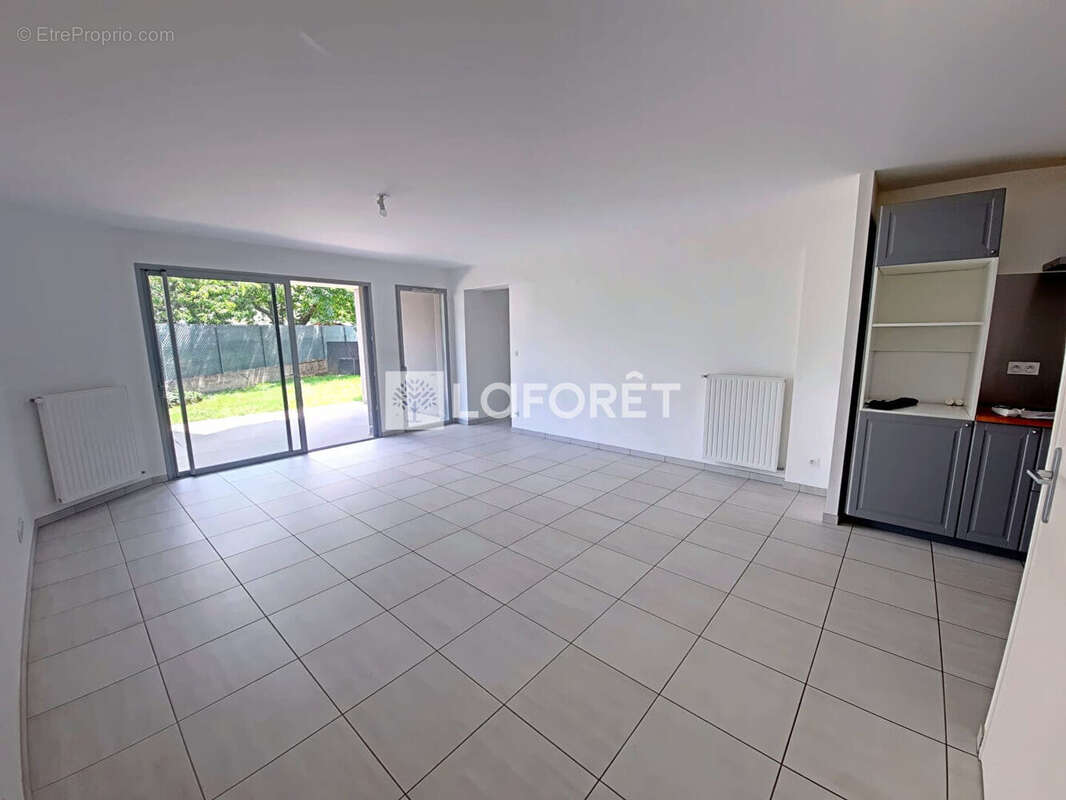Appartement à L'ETRAT