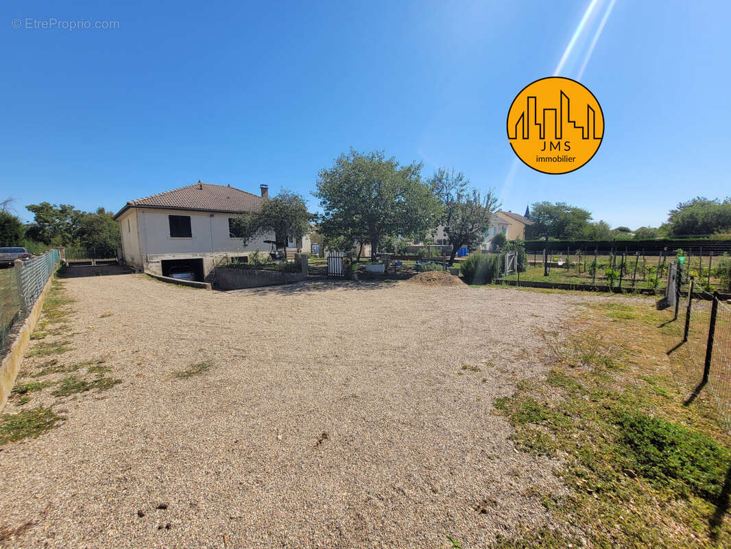 Maison à LA FERTE-HAUTERIVE