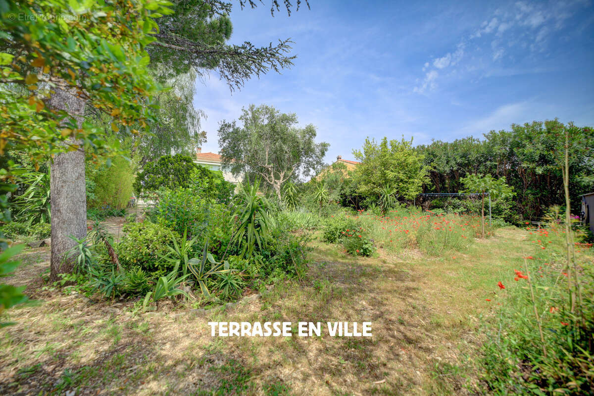 Terrain à LA CIOTAT