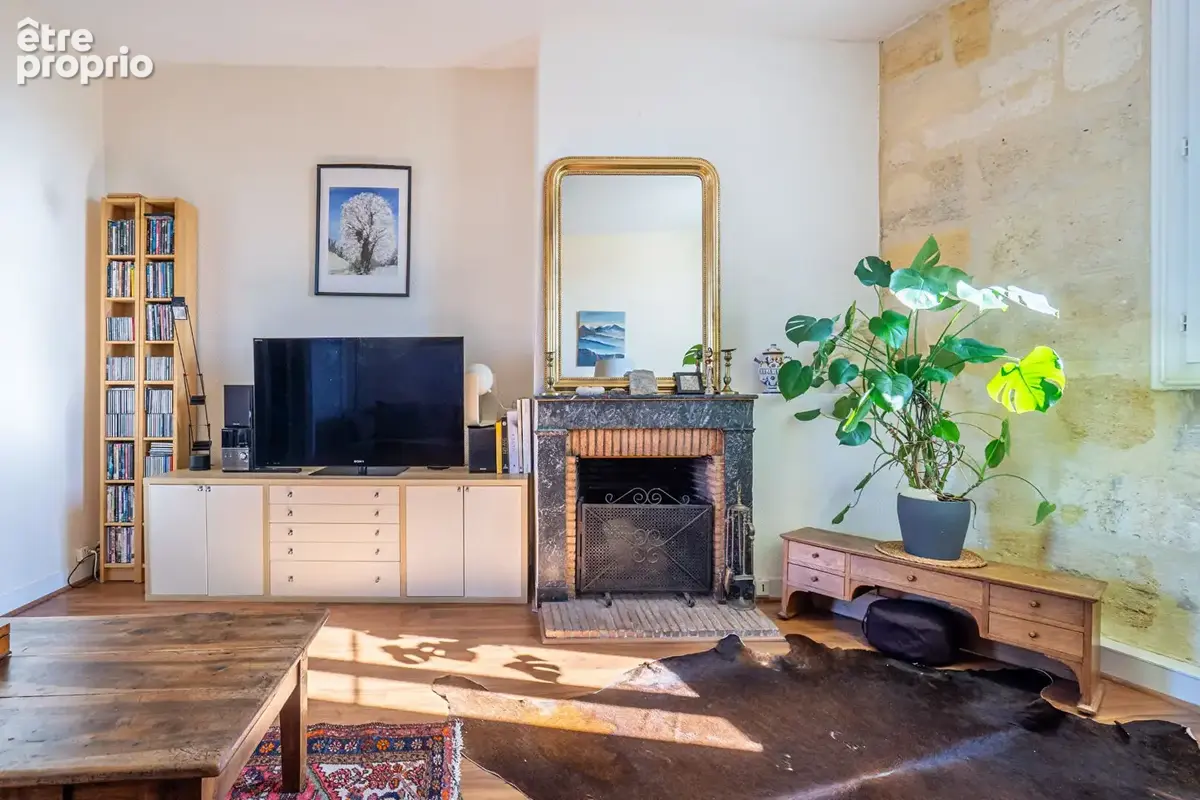 Bordeaux Chartrons - Appartement T4 de 85.14 m² au dernier étage dans un immeuble pierre - photo 6