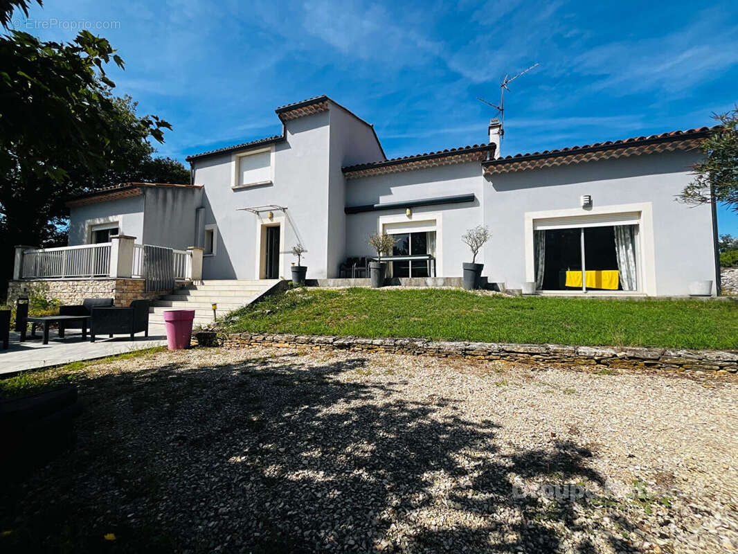 Maison à SAINT-PRIVAT-DE-CHAMPCLOS