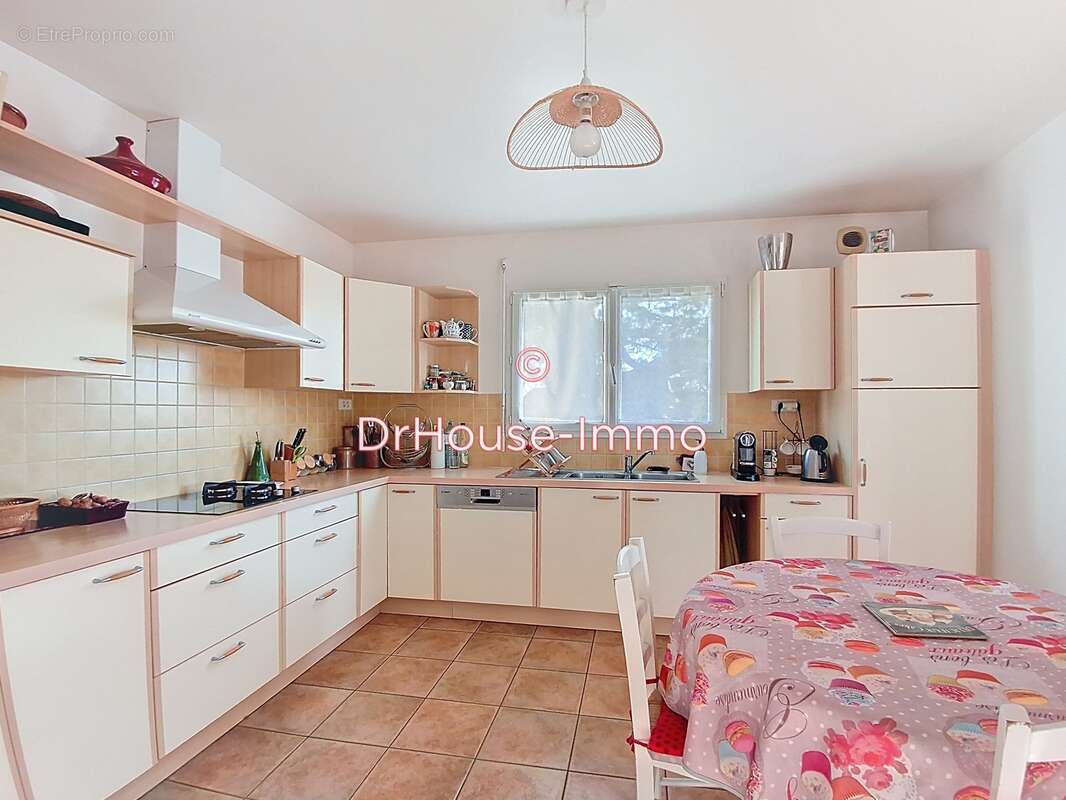 Maison à SAINT-SENIER-SOUS-AVRANCHES