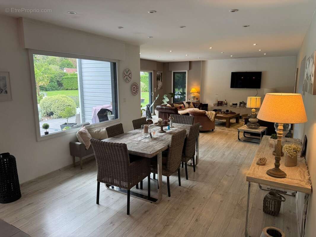 Maison à PACY-SUR-EURE