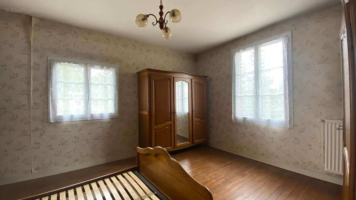 Maison 3 pièces avec grand jardin et dépendances - photo 6