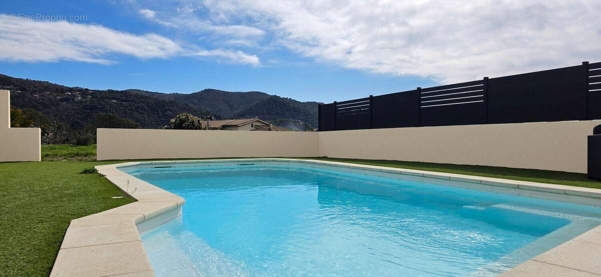 Maison à TOURRETTE-LEVENS