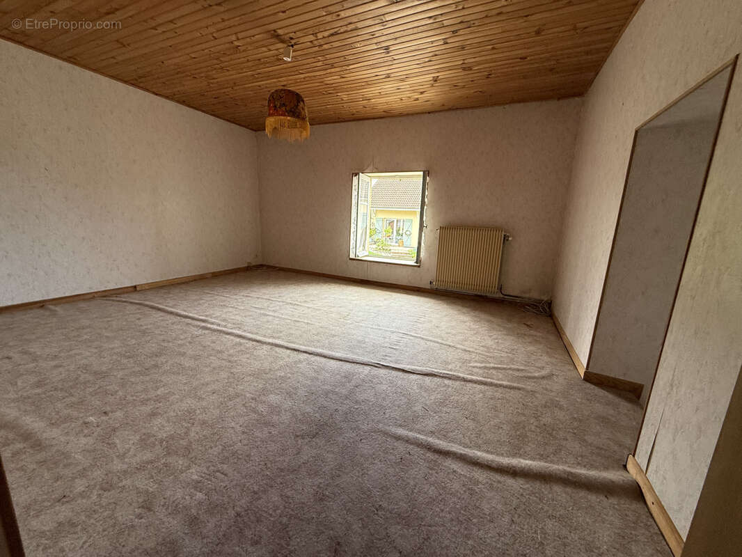 Maison à LES FORGES