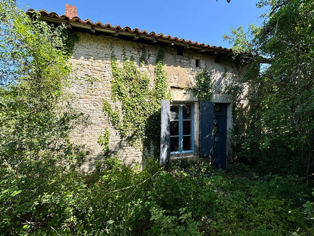 Maison à LINAZAY