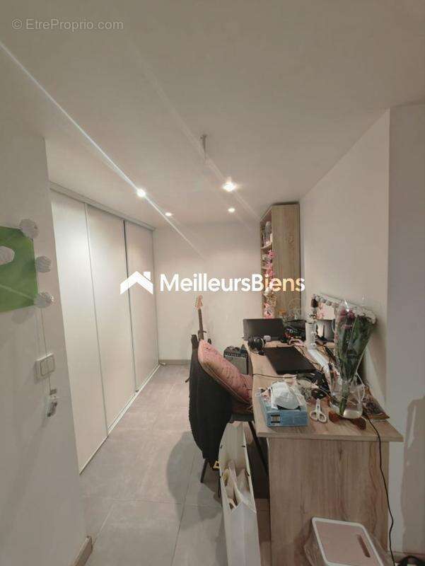 Appartement à CARNOUX-EN-PROVENCE