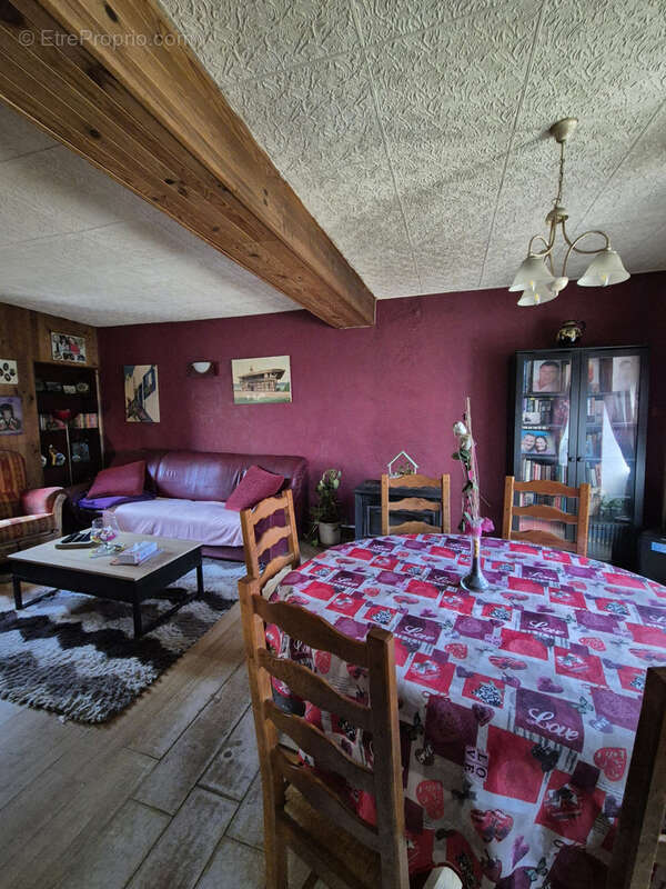 Maison à PONT-DE-VEYLE