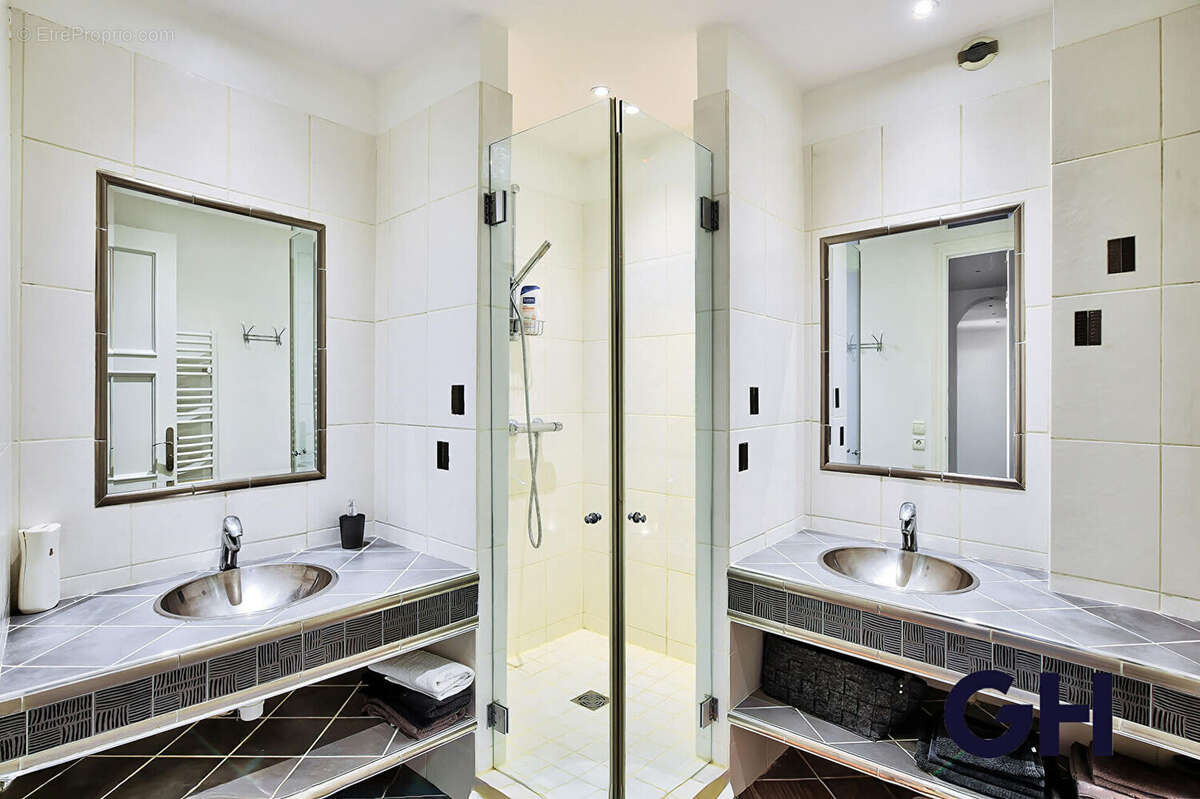 Appartement à LYON-6E