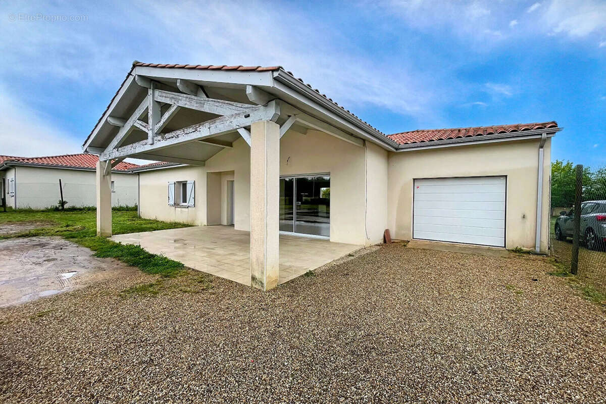 Maison à VILLENEUVE-DE-MARSAN