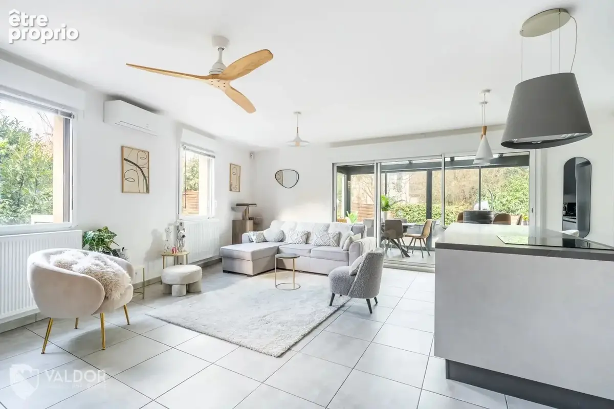 Maison contemporaine 123m2 - T5 - 4 chambres - jardin 202m2 - photo 3