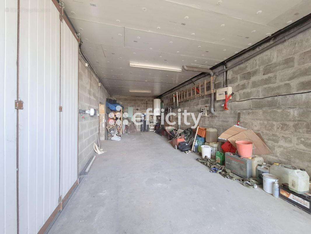 Maison à CONDE-SUR-HUISNE