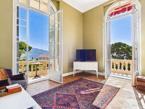 Appartement à ROQUEBRUNE-CAP-MARTIN