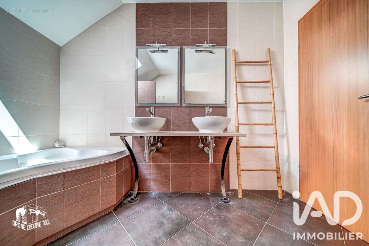 Maison 150 m² à Oudrenne  - photo 9