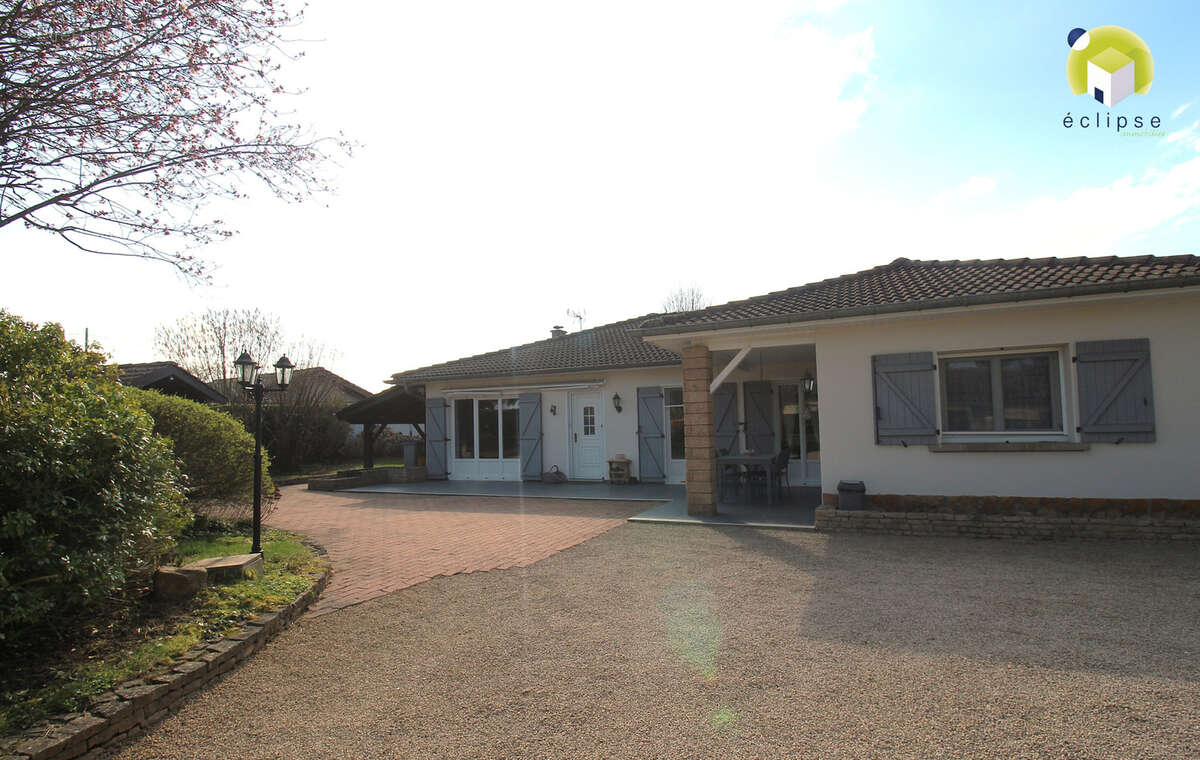 Maison à MEZERIAT