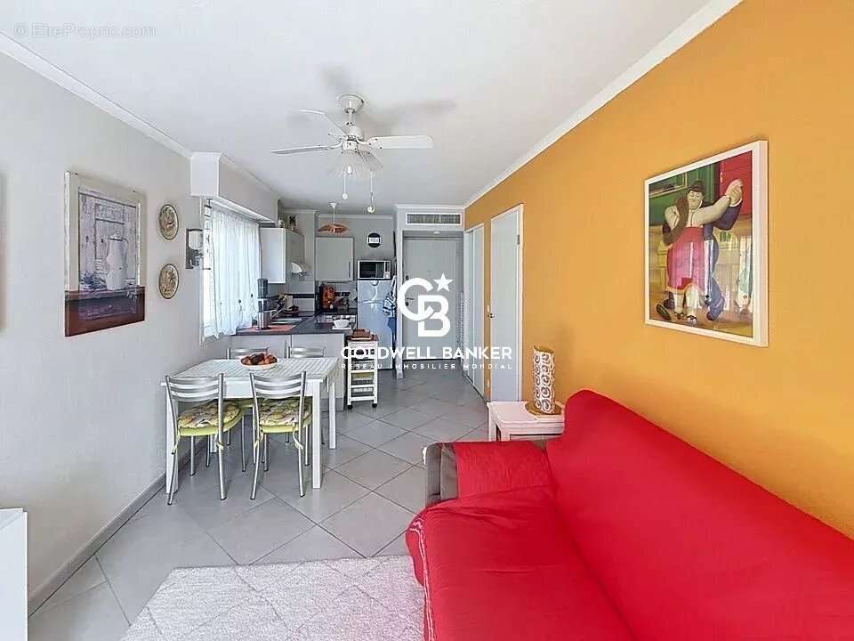 Appartement à FREJUS