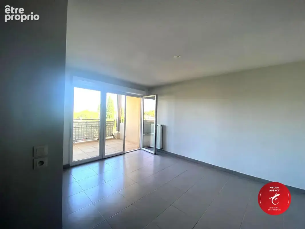 Appartement 3 pièces 55 m² à vendre à Le Muy (83490) - photo 3