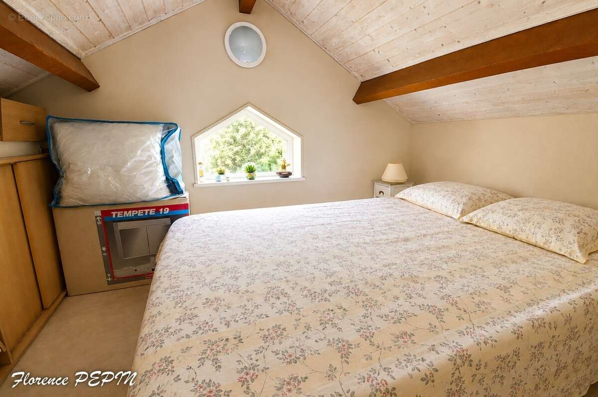 Maison d'architecte avec dépendance, étang et plus de 3,3 hectares de nature à 10 minutes de Pornic - photo 19