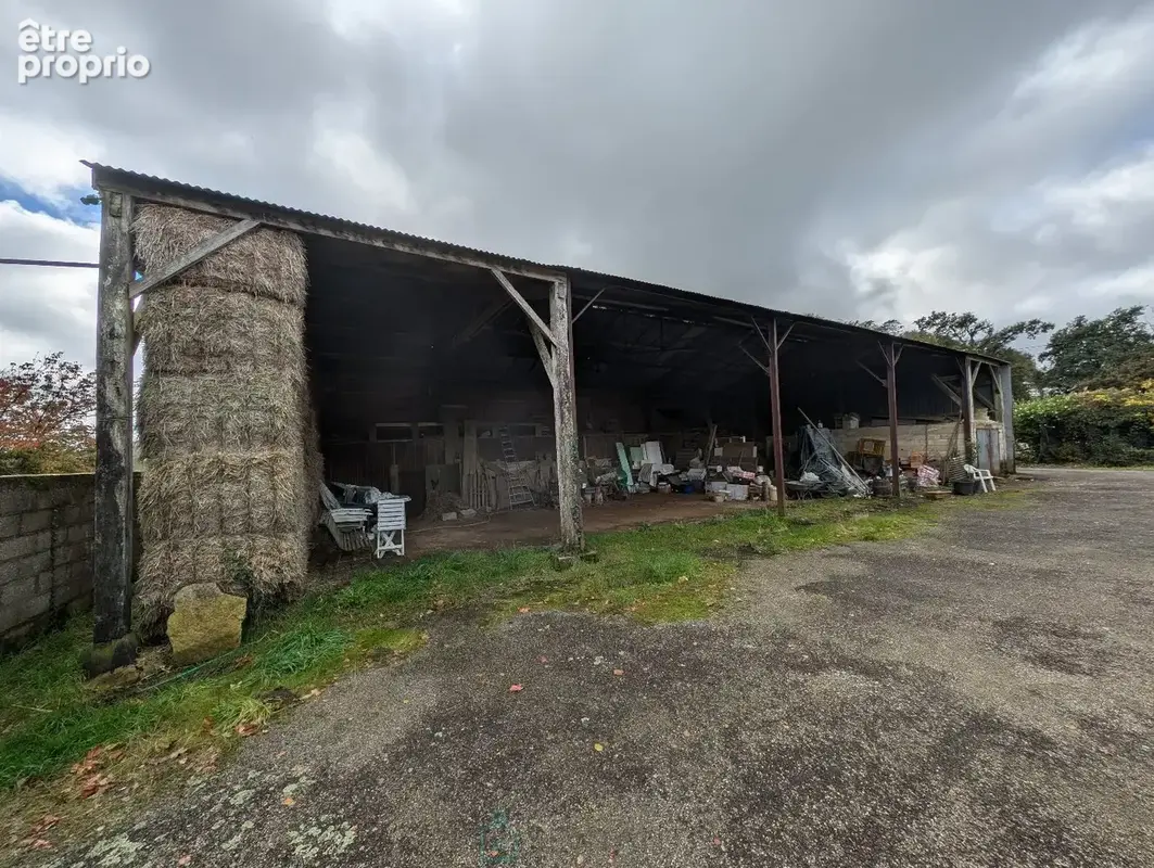 Longère en pierre avec dépendances sur 5 hectares  Charme et potentiel à la campagne - photo 6