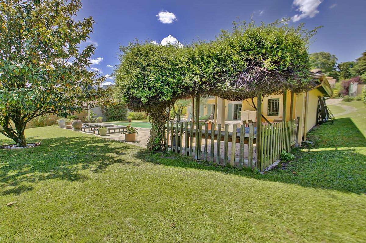 Maison familiale 5 chambres sur un magnifique terrain - photo 10