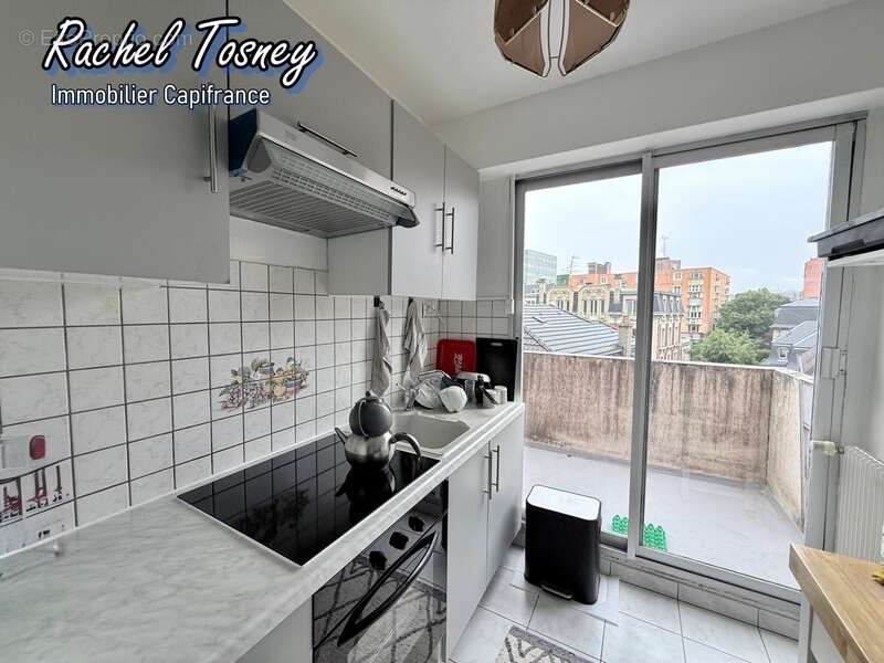 Belfort hyper-centre – Appartement T2  avec terrasse et balcon, un cocon rare au calme avec parking ! - photo 2