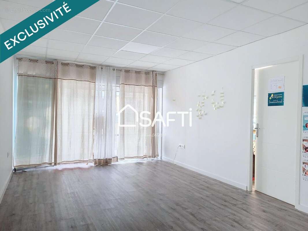 Commerce 90 m² à Saint-Laurent-Du-Pont  - photo 5