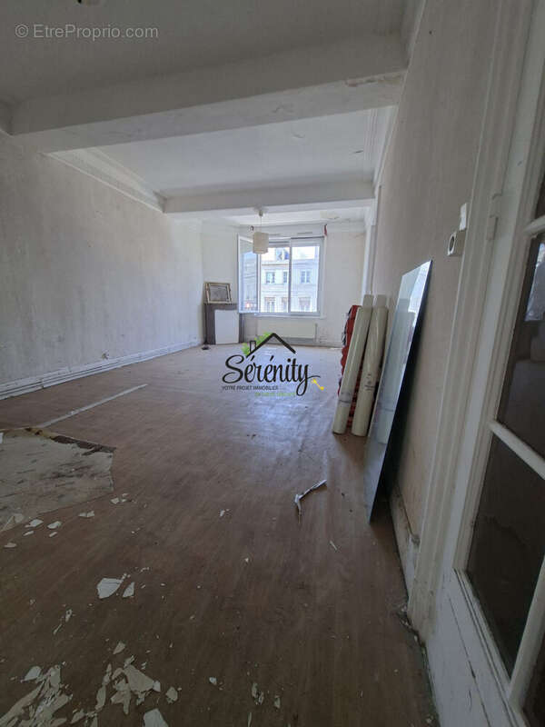 Maison 202 m² à Saint-Quentin  - photo 5