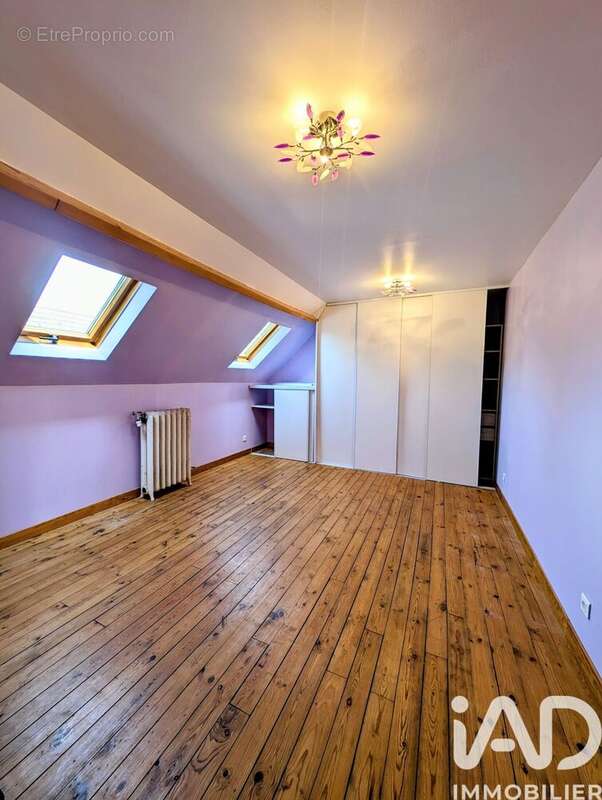 Maison 233 m² à Douchy  - photo 9