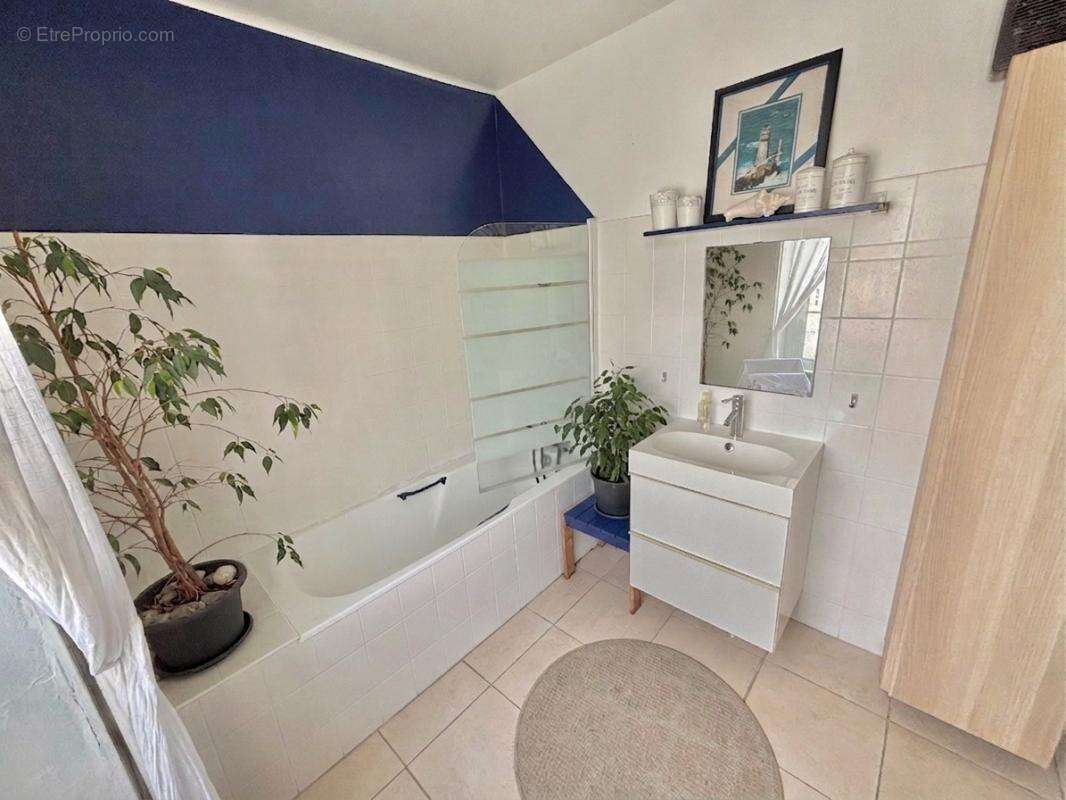Plouhinec - 29780 - maison 4 chambres sur sous-sol total et garage, avec jardin - photo 12