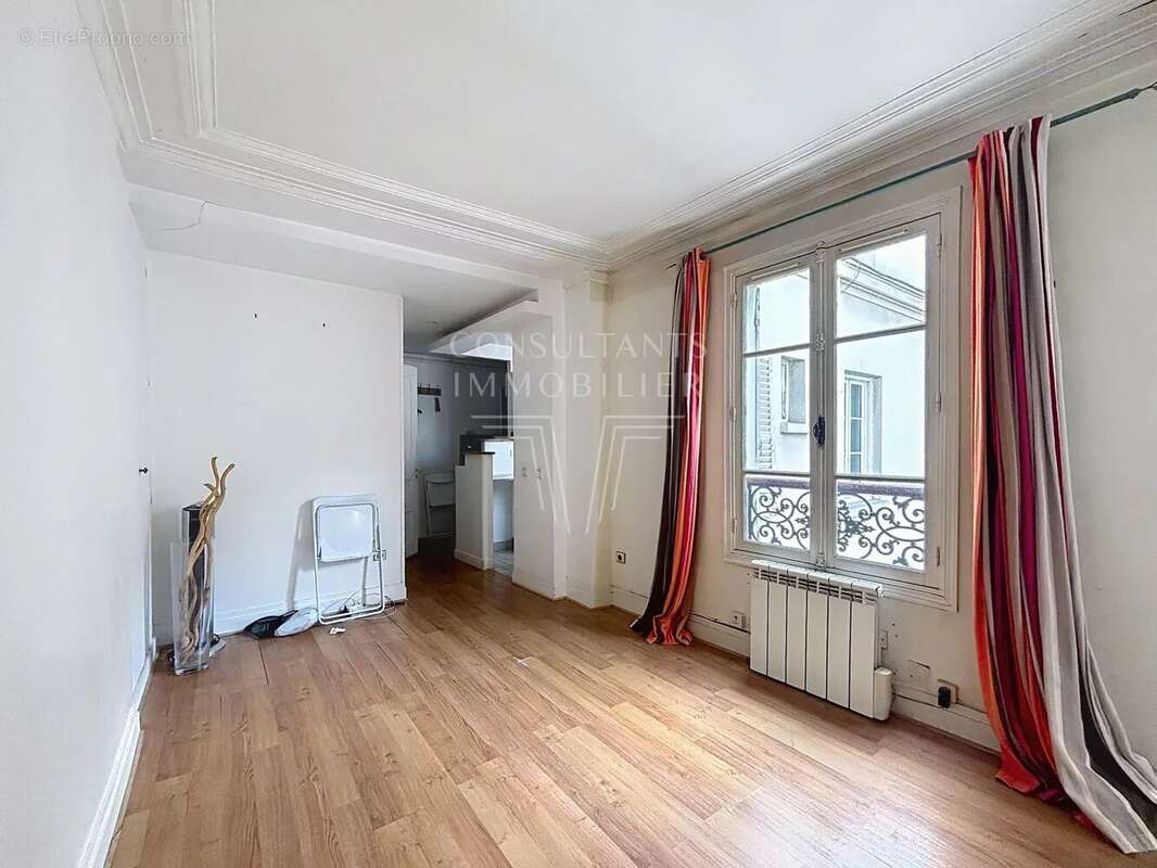 Appartement à NEUILLY-SUR-SEINE