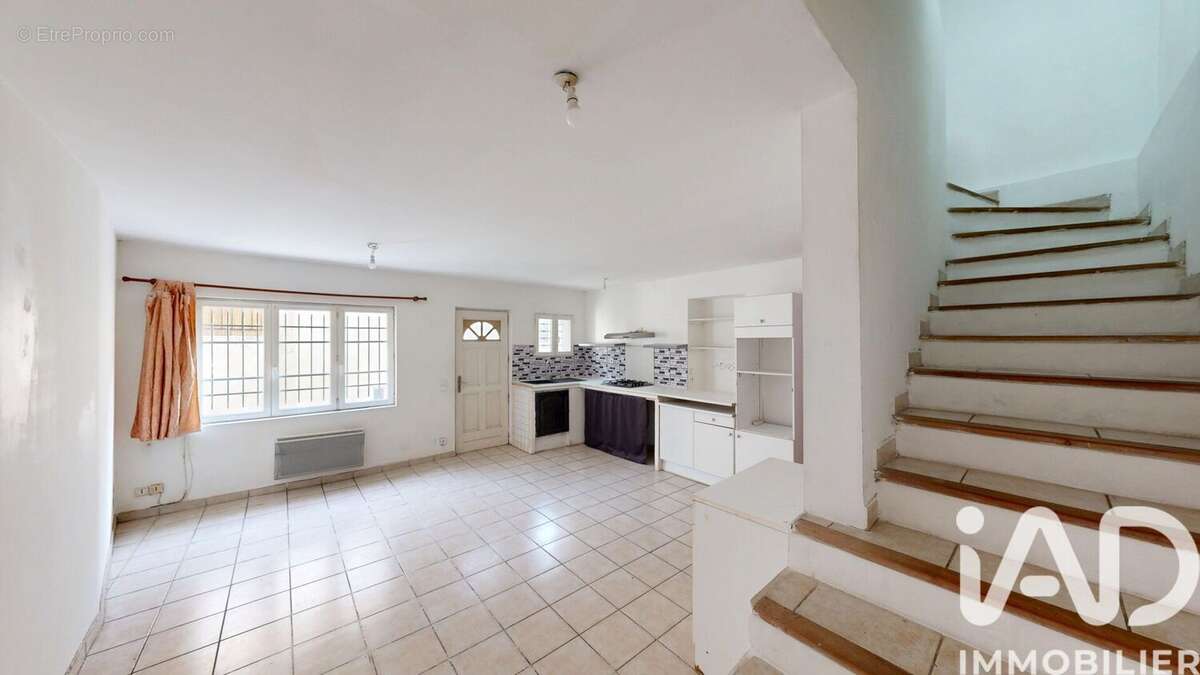 Photo 4 - Maison à CADENET