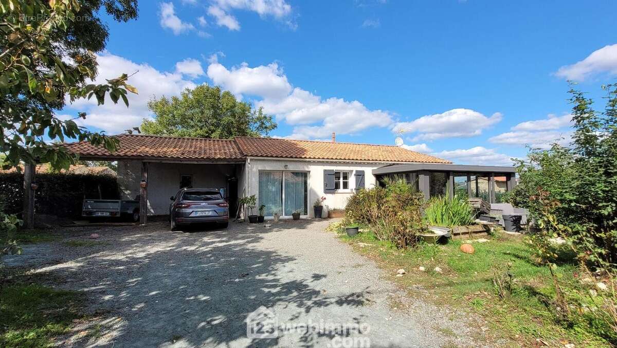 Maison de 123m² - Maison à LA JONCHERE