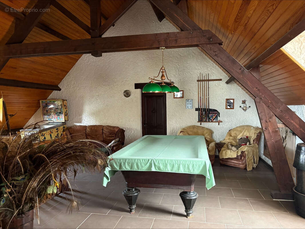 Ully Saint Georges maison de 285m2 - photo 16