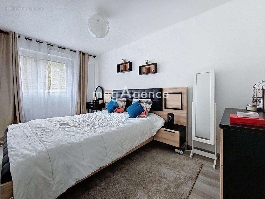 Appartement à FLINS-SUR-SEINE